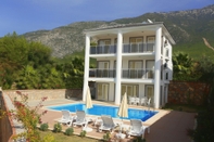 Swimming Pool Orka Olivia Gold Villas