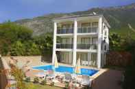 Swimming Pool Orka Olivia Gold Villas