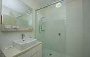 Toilet Kamar 6 1 Bright Point Apartment 2305