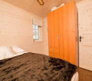 Bedroom 3 Gauvikstua Cabin - Lyngdal