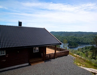 Exterior 2 Gauvikstua Cabin - Lyngdal