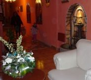 Lobby 2 Hostal Quinto Sol