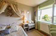Bedroom 4 Chambres D'hotes La Barbinais Bed&breakfast St Malo