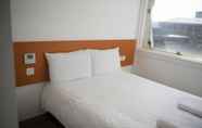 Bedroom 7 easyHotel London Croydon