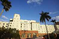 Exterior Hollywood Beach Resort-beautiful Studio Sleeps 4