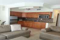 Common Space Hollywood Beach - Beautiful Penthouse One Bedroom Ocean City View