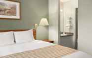 Bedroom 5 Travelodge by Wyndham Cranbrook