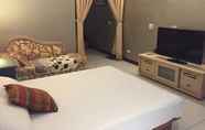 Kamar Tidur 6 Orange House B&B Juifen