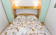 Kamar Tidur 4 Apartmani Villa Sol