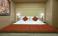 Kamar Tidur 4 Harry's Bar Trevi Hotel & Restaurant