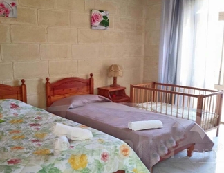 Bedroom 2 Happy & Healthy Farmhouse Gozo