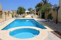 Swimming Pool Happy & Healthy Farmhouse Gozo