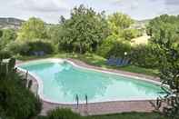 Swimming Pool Castello Monticelli