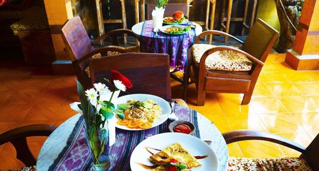 Others 2 Lovina Palace