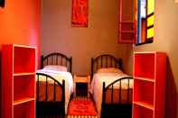 Kamar Tidur Sunset Surfhouse - Hostel