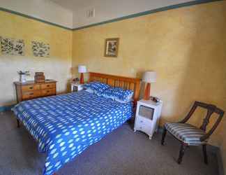 Kamar Tidur 2 Brigalow Cottage