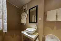 Toilet Kamar Sala Boutique Hotel