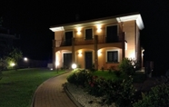 Exterior 2 Villa Feluchia