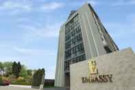 Luar Bangunan Naptel Embassy Place