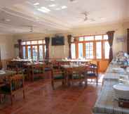 Restaurant 3 Hotel Abshar