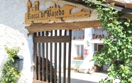 Bên ngoài 4 B&B Rocca di Bajedo