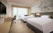 Bedroom 6 Courtyard by Marriott Shanghai Hongqiao