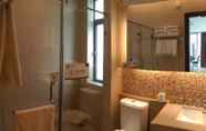 In-room Bathroom 3 YUMI Apartment-Quan Tian Xia Branch