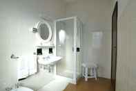 In-room Bathroom Albergo Da Mario