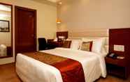 Bedroom 2 Hotel Amalfi Grand