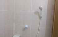Toilet Kamar 2 Baivaru Guesthouse Services