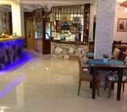 Lobby 3 Hotel Mola