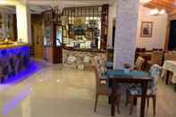 Lobby Hotel Mola