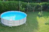 Swimming Pool Aria di Casa B&B