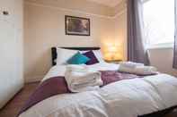 Bedroom Holiday Home - Sleeps 7