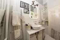 In-room Bathroom Be Apartments Uberti