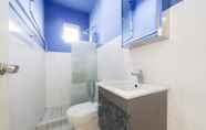 Toilet Kamar 7 Summerbay Beach Resort Apartment