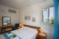Bilik Tidur Sirina Lina Beachfront Suite