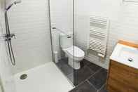 In-room Bathroom LGC Habitat- Private Room- Gare Saint-roch