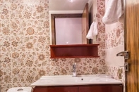 In-room Bathroom Apartment 3 Rooms city center Fes