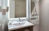 In-room Bathroom 3 Martin's Louvain-la-Neuve