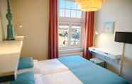 Bedroom 2 Hotel Grand Cafe XL