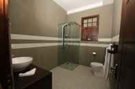 In-room Bathroom Ocean Gate Galle