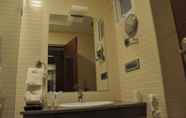 In-room Bathroom 2 Hotel Applettree