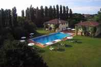 Swimming Pool Il Borgo di Minerva