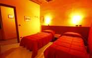 Bedroom 7 Hotel Duca di Tromello