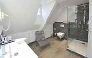 In-room Bathroom 3 Gut Landscheid