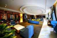 Lobby Howard Johnson Life Geckor Zhu