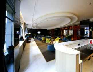 Lobby 2 Howard Johnson Life Geckor Zhu