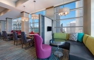 Lobi 7 Residence Inn Charlotte City Center