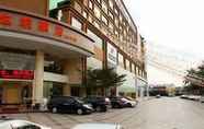 Bangunan 4 Vienna Hotel